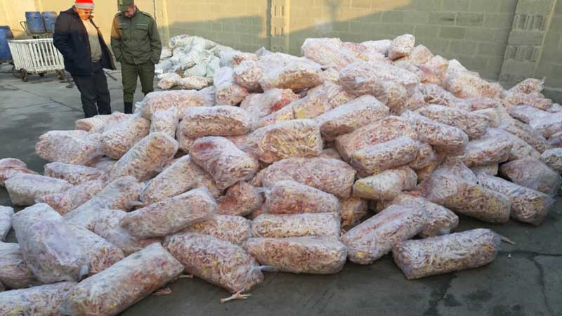 9 هزار کیلوگرم پای مرغ فاسد و فاقد شرایط بهداشتی در شهرستان شهریار کشف و از چرخه مصرف انسانی خارج شد