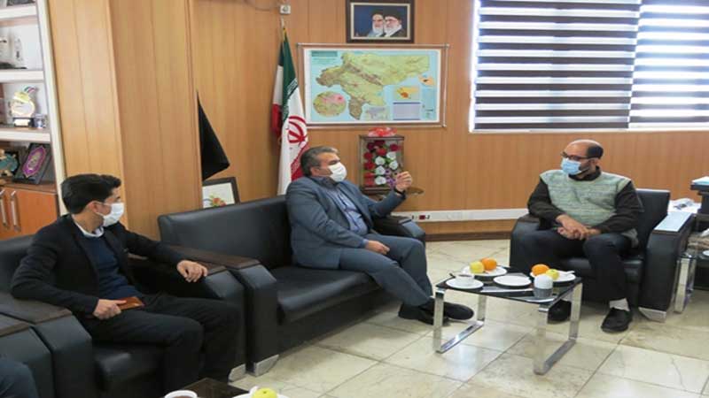 سرپرست فرمانداری شهرستان تیران و کرون: شاهد حضور 24 ساعته و خستگی ناپذیر کارشناسان دامپزشکی در میدان مقابله با بیماری آنفلوانزای فوق حاد پرندگان بوده ام/ خدمات دامپزشکی در ذهن مردم ماندگار خواهد بود