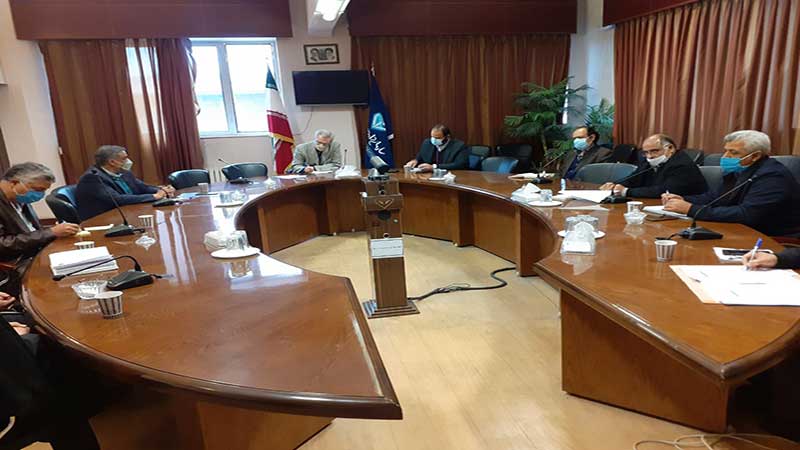 مدیر کل دامپزشکی خراسان رضوی در جمع اعضای اتحادیه آبزی پروان: برای افزایش دانش و مهارت دامپزشکان مزارع پرورش ماهی کارگاه آموزشی برگزار می کنیم