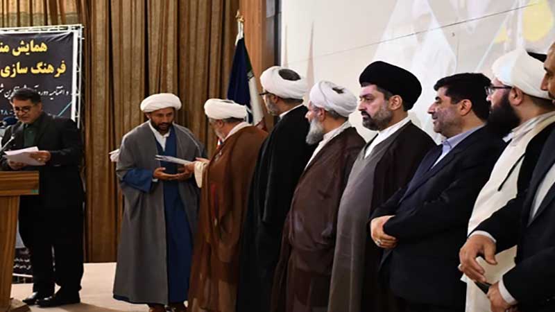 نماینده ولی فقیه در آذربایجان شرقی و امام جمعه تبریز: بیش از ۸۰ درصد فعالیت های دامپزشکی بر مبنای امنیت غذایی و امنیت روانی در حوزه غذاست