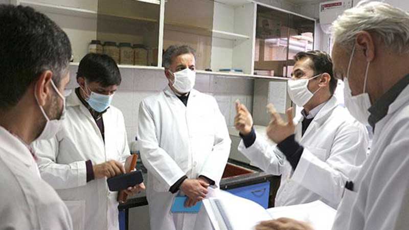 بازدید معاون تشخيص و درمان و رئيس مركز ملي تشخيص آزمايشگاه هاي مرجع و مطالعات کاربردی سازمان دامپزشكي كشور از آزمایشگاه های دامپزشكي استان