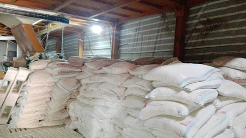  کشف و ضبط بیش از یک تن لیزین غیر قابل استفاده در یک کارخانه خوراک دام و طیور در دهگلان